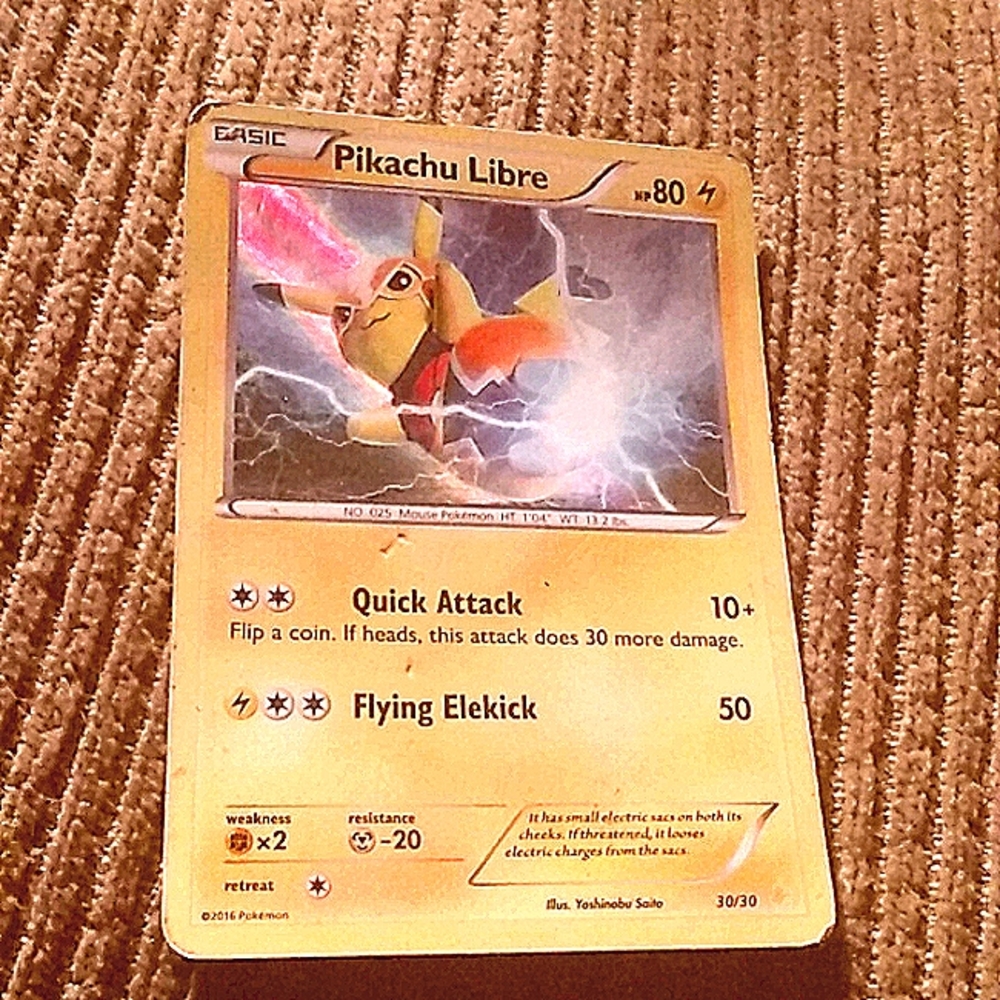 Hp 80 Pokemon Pikachu libre  card 30/30